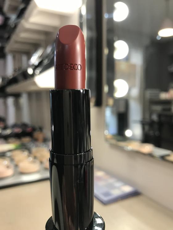 Perfect Color lipstick 808 BEAUTY OF WILDERNESS